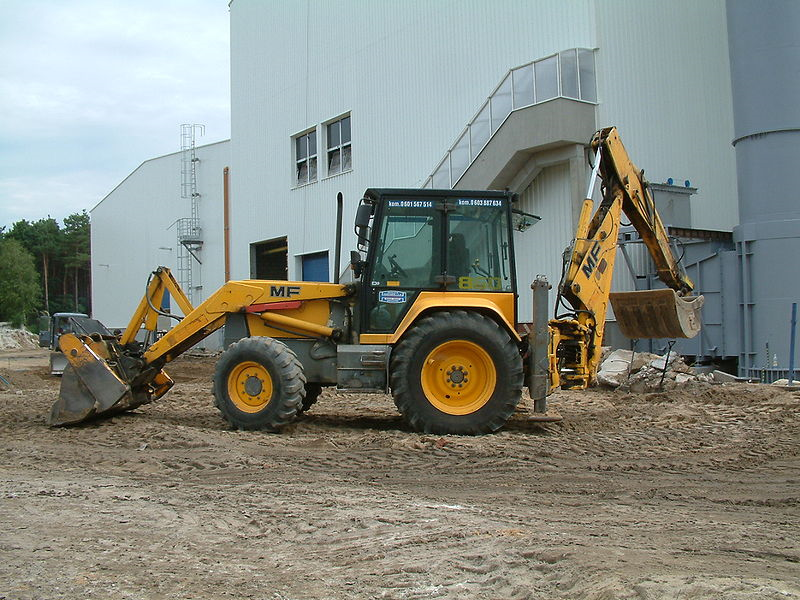 Massey Ferguson 860 backhoe loader (produced in the 1990s)